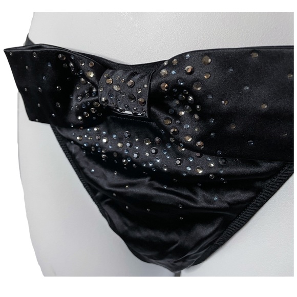 NWT Victoria’s Secret Fashion Show London 2014 Rhinestone Bow Strappy Thong L - Picture 2 of 7
